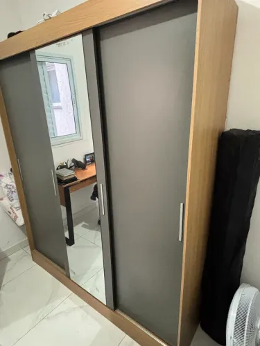 Guarda-roupa