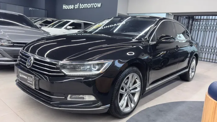 Volkswagen Passat Highline 2.0 TSI 220cv Tip. 2018
