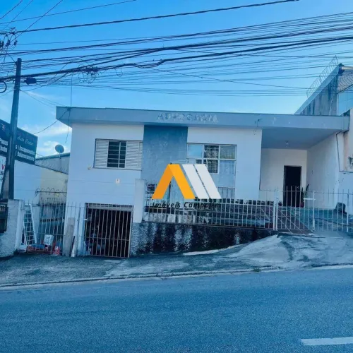 Terreno para construção, em rua bem movimentada