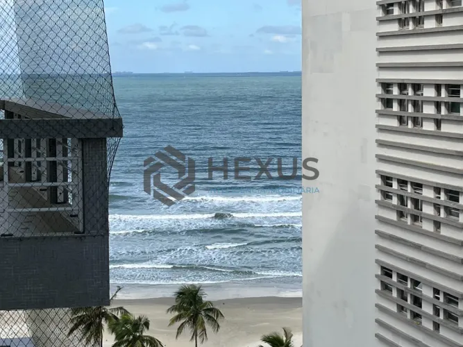 Apartamento com vista mar na beira mar da Praia das Pitangueiras, Guaruja