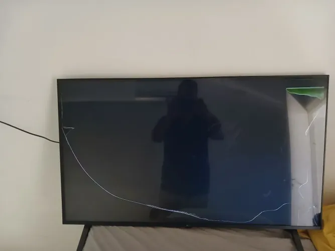 Vendo TV LG 43 para conserto ou retirada de peças 