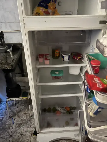 VENDO GELADEIRA ELETROLUX