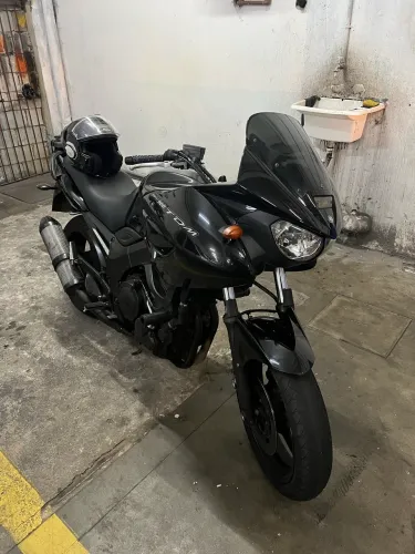 Vende-se T9 tdm 900 twin moto top 