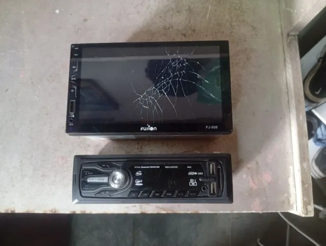 Vendo esses rádio de carro 