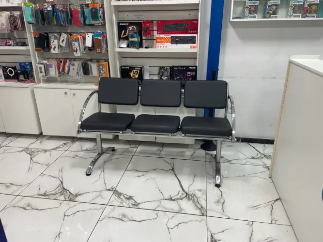 Banco de recepção 3 lugares!