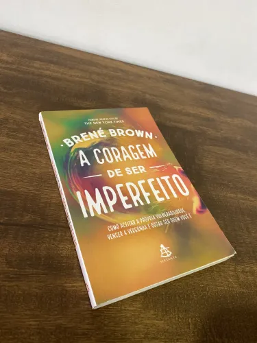 Livro a coragem de ser imperfeito