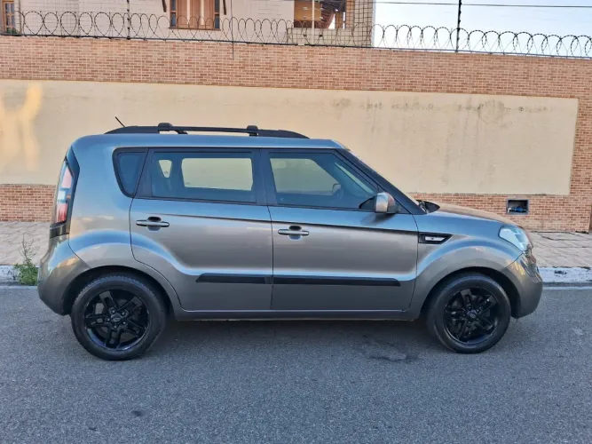 Kia Motors Soul 1.6/ 1.6 16V Flex Mec. 2012