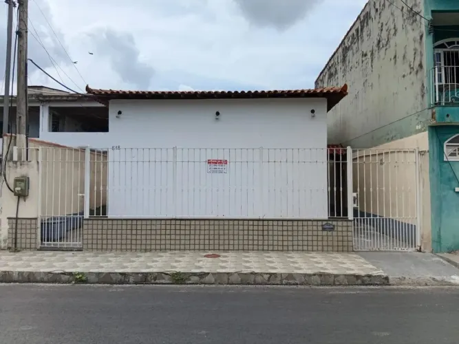 Sala Comercial para Venda em Macaé, Engenho da Praia, 2 banheiros
