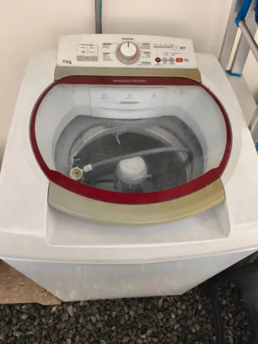 Máquina de lavar retirar peças 