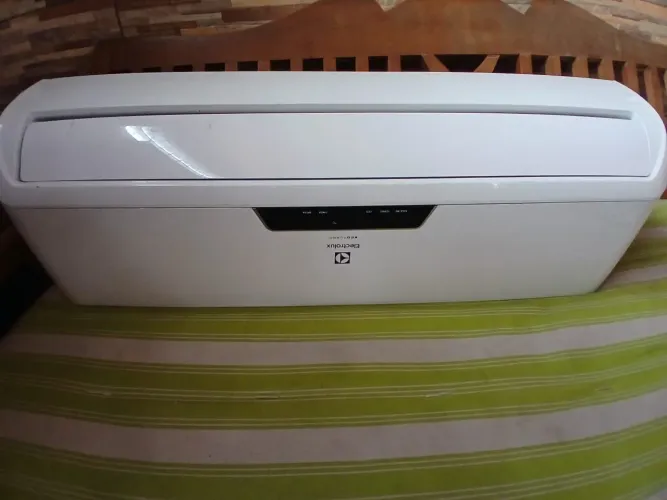 Ar condicionado ELECTROLUX 18 mil btus em excelente estado - seminovo pouco uso!