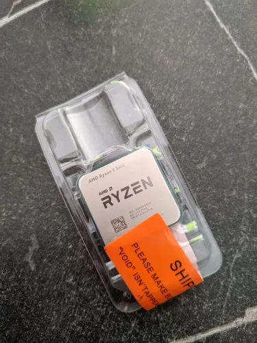 AMD Ryzen 5 5600