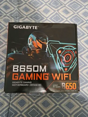 (NUNCA USADA) Placa Mãe Gigabyte B650m Gaming Wifi
