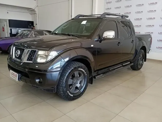 Nissan Frontier AX CD 4X4 2.5 TB Interc. Diesel 2010