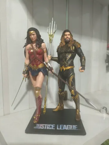 Mulher Maravilha e Aquaman Kotobukiya Justice League