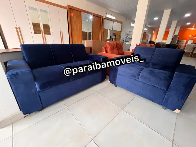 Lindo conjunto sofá 03 e 02 lugares