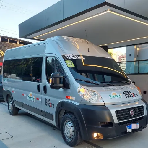 Locação van, topic e ônibus Executivo 