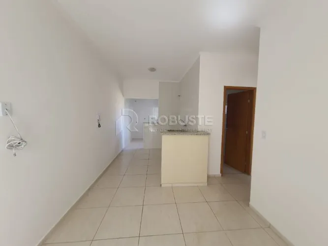 Apartamento com 2 Dormitórios no Jardim Paraíso / Av Universitária