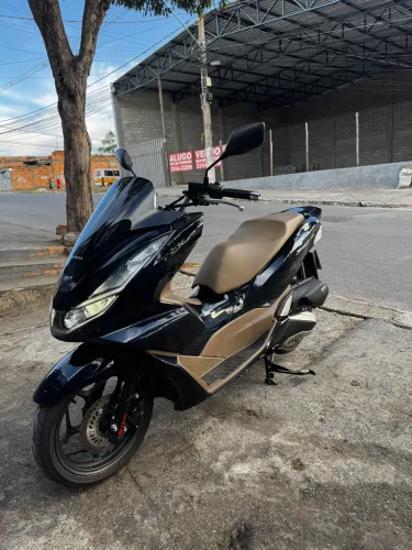 PCX DLX IMPECÁVEL 