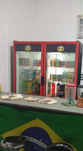 Geladeira expositora 2 portas
