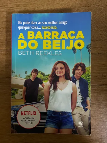 Livro A Barraca do Beijo - Beth Reekles