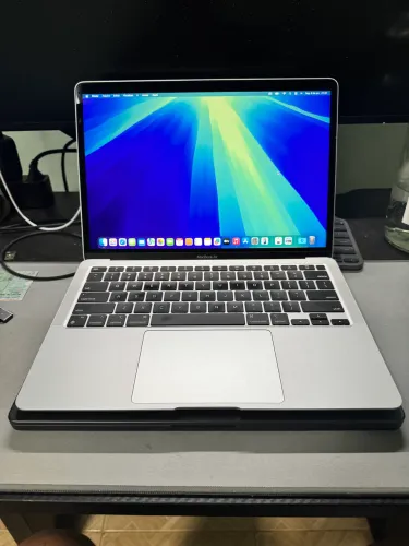 MacBook Air m1 8/256gb Prata