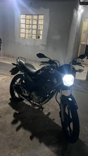 Vendo ou troco por agio de carro do meu interesse