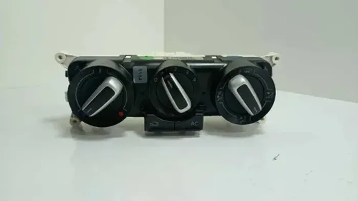 Comando De Ar Condicionado Volkswagen Fox 2019
