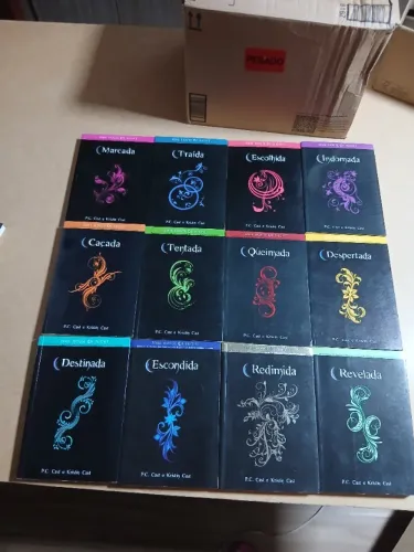 Coleção 16 livros House of Night Morada da noite 