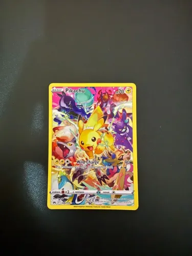 Carta Pokémon Pikachu Crown Zenith em inglês