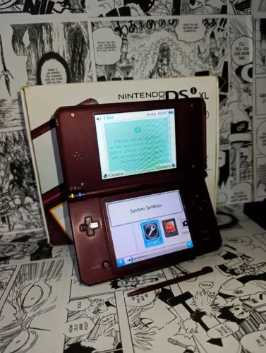 Console Nintendo DSi XL Burgundy Bordô na Caixa com Manuais + Tela Touch Nova