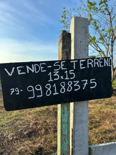 Terreno nas palmeiras