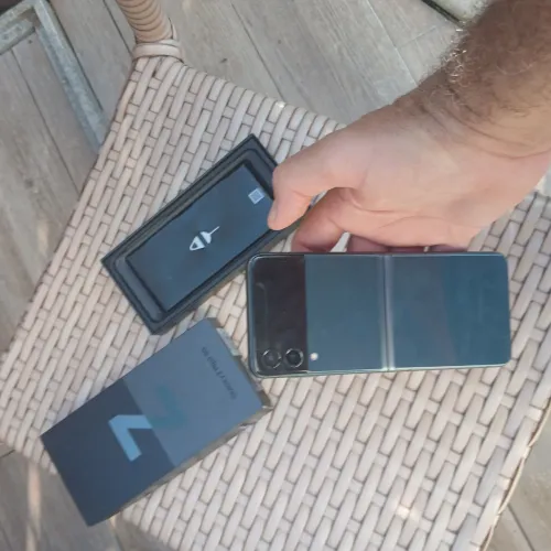 Galaxy z flip3 5G