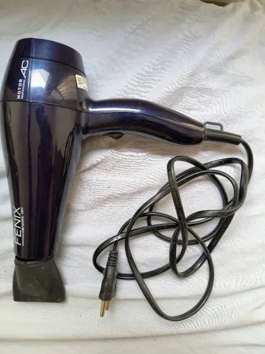 Secador de cabelo