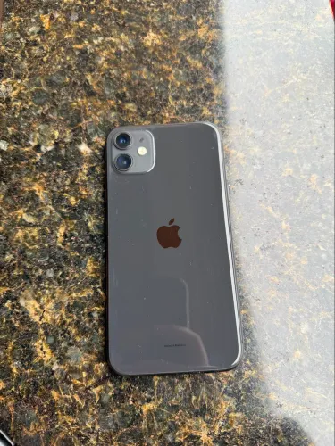 iphone 11, 64gb, pelicula quebrada