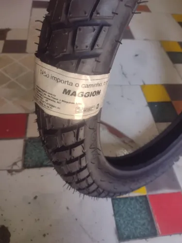 Pneu maggion novo,