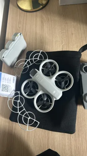 DJI Neo Kit Completo