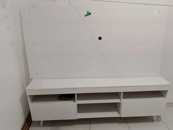 Rak com painel. Pra tv até 75 polegadas
