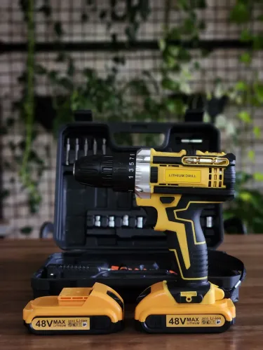Parafusadeira Furadeira 48V com 2 Baterias + Maleta e Kit Completo de Acessórios