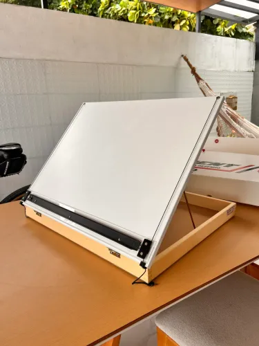 Mesa de Desenho portátil Trident (com régua)