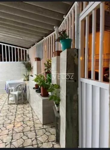 Casa de rua : / Residencial / Catumbi