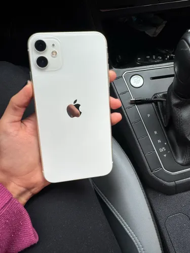 iPhone 11 64GB