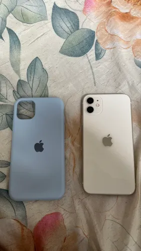 iPhone 11 128gb. Aceito cartão de crédito