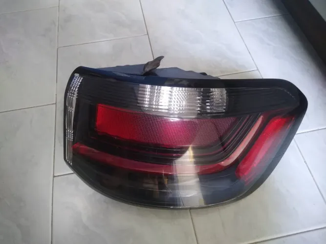 Lanterna traseira direita Jeep Compass