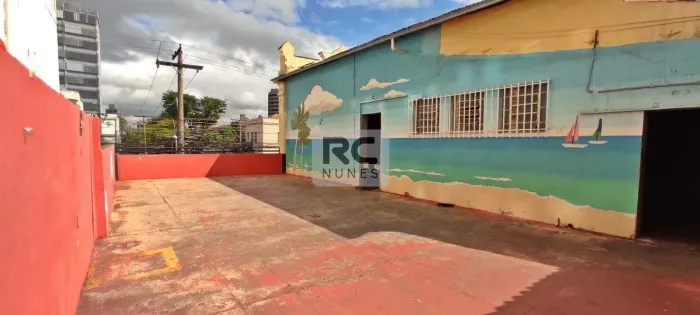 Casa comercial com aproximadamente 300m², Bairro Santa Efigênia.