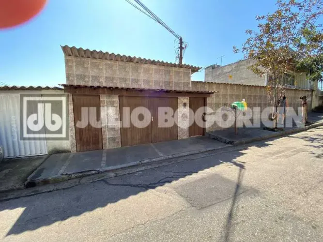 Casa em Condomínio : Linear / Residencial / Jardim Carioca