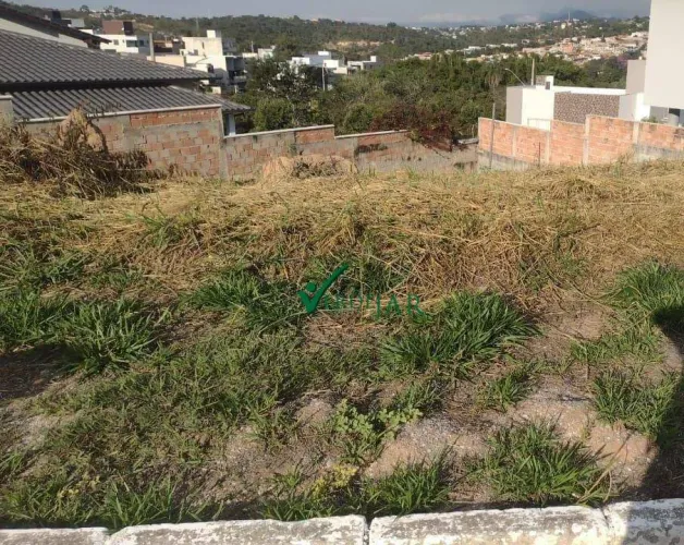 OPORTUNIDADE DO ANO! LOTE NO CONDOMÍNIO ESTÂNCIA DOS LAGOS!