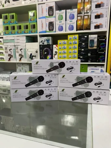 Microfone com fio