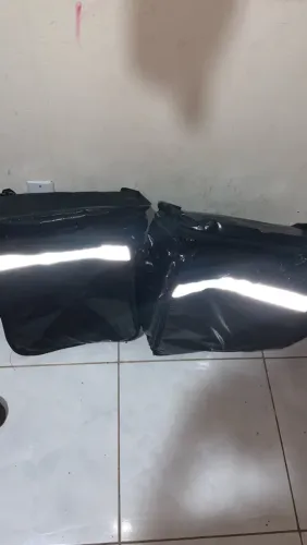 Duas Bags Nunca foi usada