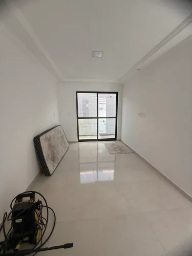 Aluguel- Apartamento Térreo com 3 Quartos, Jardim cidade universitária