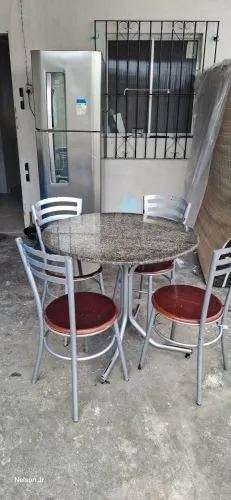 Mesa 4 cadeiras marmore